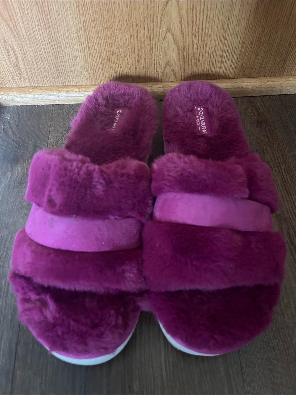 Kookaburra SZ9 Fuzzy Slide Slippers in Deep Berry Pink. Super soft